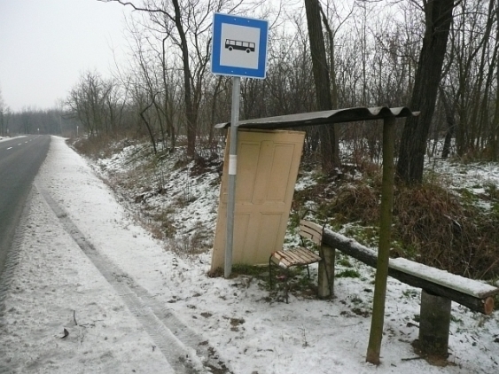 Buszmegálló - 2012 Magyarország