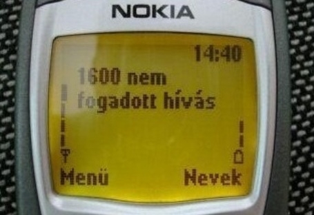 Vissza kellene hívni anyut, mert úgy látom aggódik