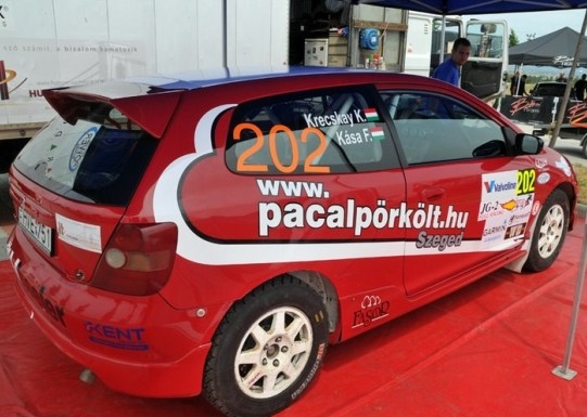 Ez ám a szponzor 🙂