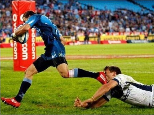 Eközben a pályán . . .