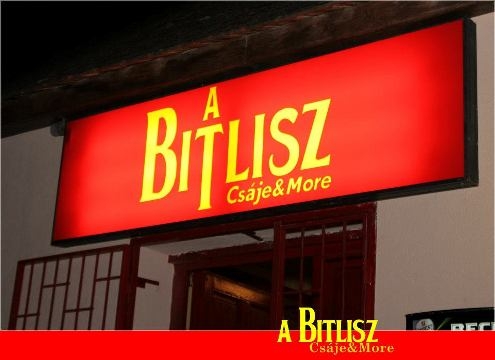 Életképek Alsószentmártonból - A helyi kocsma