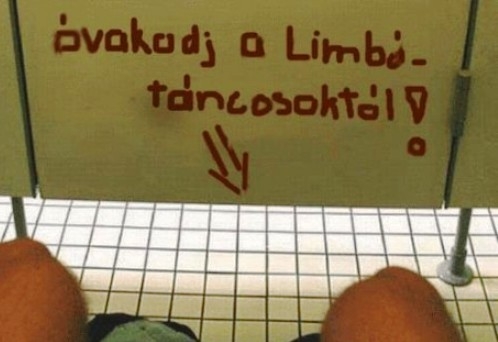 Info egy nyilvános retyóban 😮