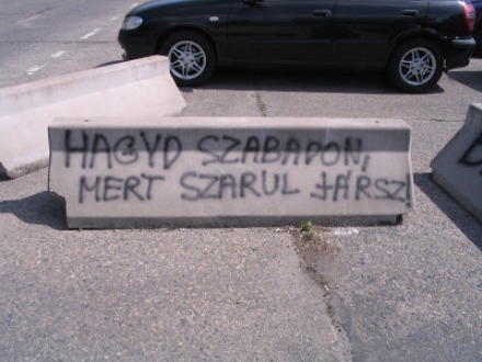 Eközben a Városligetnél