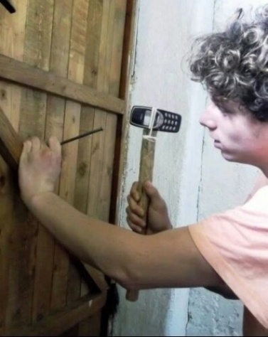 Egy többfunkciós Nokia 3310-es