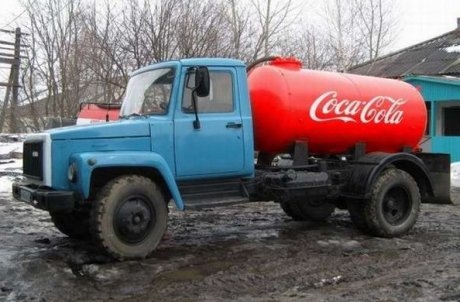 Miért fekete a Coca-Cola?