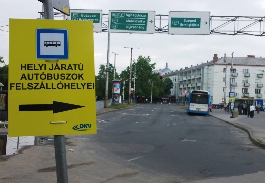 A helyszín még mindig Debrecen . . .