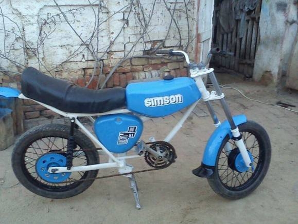 Újra emelik a benzin árát . . .