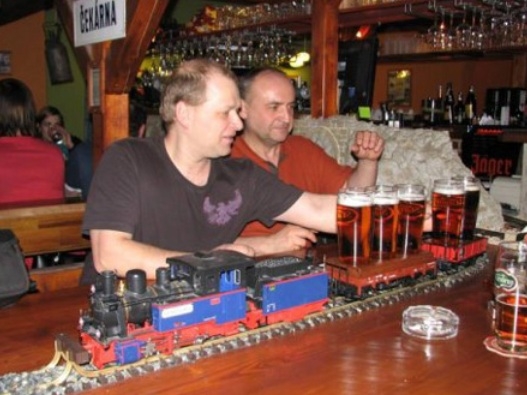 Mikor elindul a vonat ...