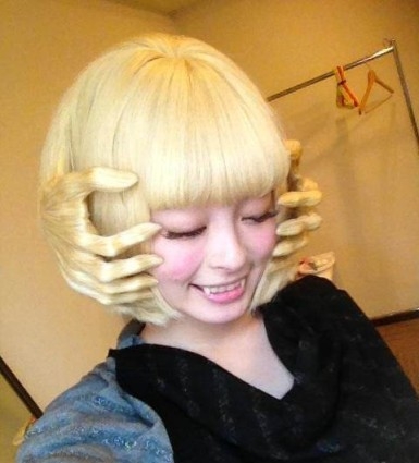 Extrém frizura Halloweenra