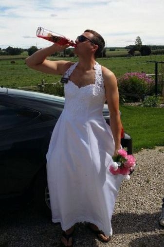 Pöcse van a menyasszonynak