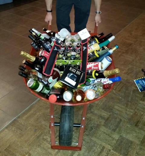 Boldog névnapot a Tiboroknak!