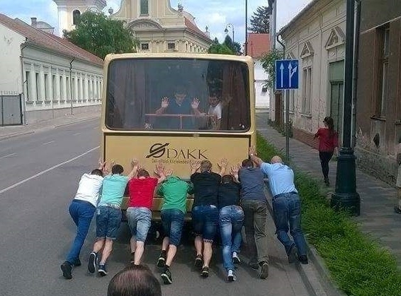 DAKK Zrt - Mozgásba hozzuk a várost!