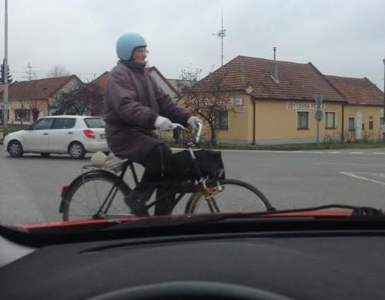 Egy jó bukósisak életet menthet!