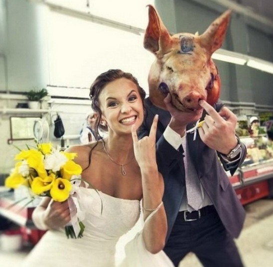 Egy érdekes esküvői kép...