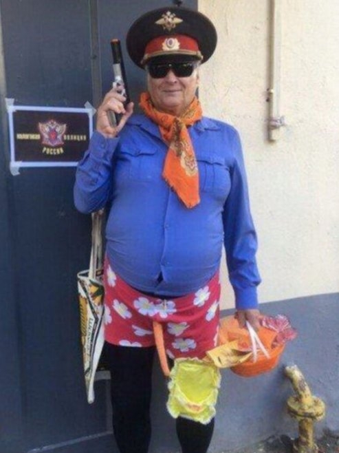 Csinosnak tetszik lenni