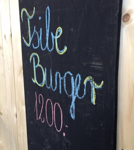 Eközben a Hungexpón