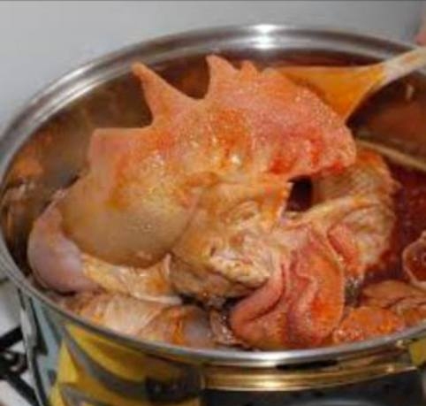 Szegény elfelejtette, hogy reggel óraállítás van...