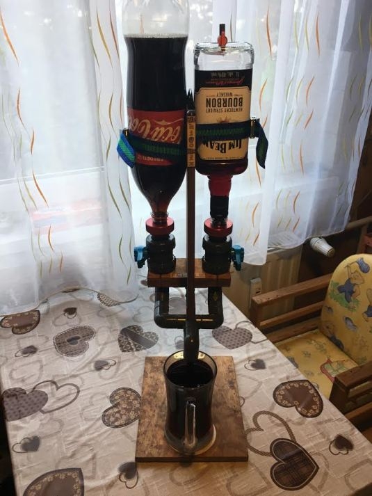 Csináld magad Whisky-kóla keverő készülék