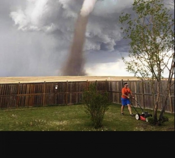 Tornádó ide vagy oda...