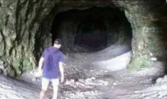 Azt mondta, én vagyok neki az első