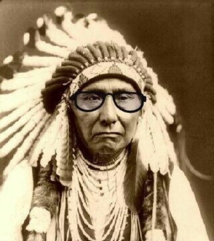 Hogy hívják az örökké vesztes indiánt?