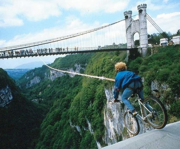 Bungee jumping bringával