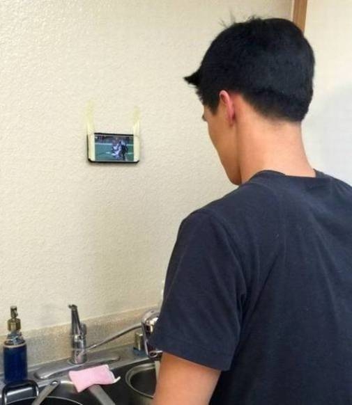 Amikor anyád szól, hogy mosogass el,