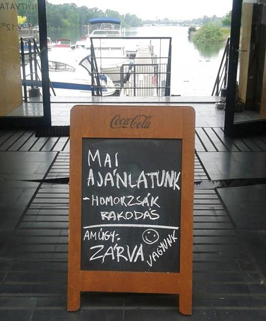 Árvíz idején is megőrizte a humorát