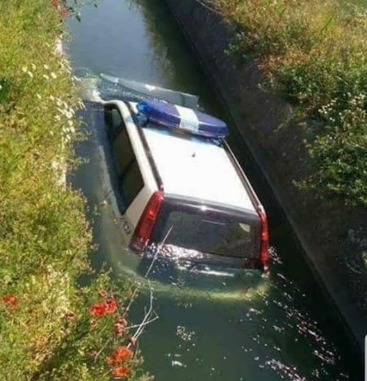 Vízirendőrök akcióban