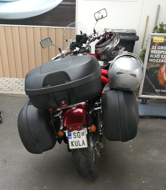 Egy rendszám, amit mi magyarok megmosolygunk