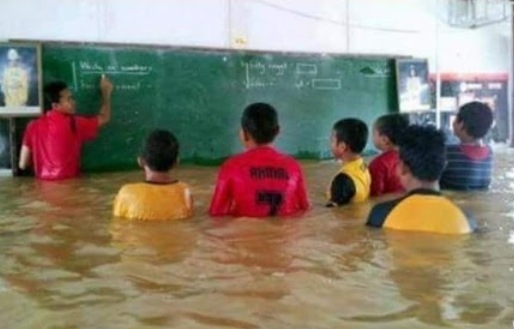 Aki nem tudja a választ az leül!