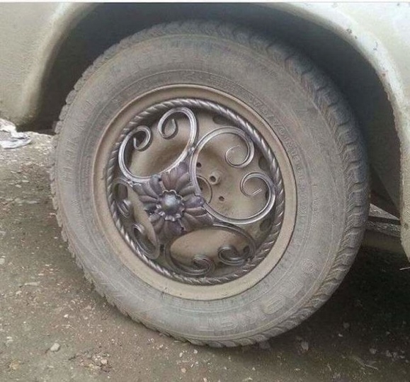 Megspórolta a könnyűfém felni árát