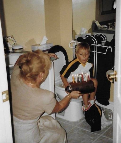 Hepi börzdéj tú jú