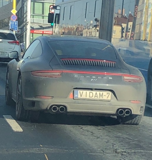 Örömteli hetet mindenkinek!