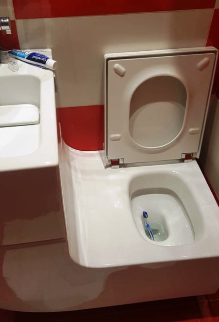 Neki szarul indult a reggel