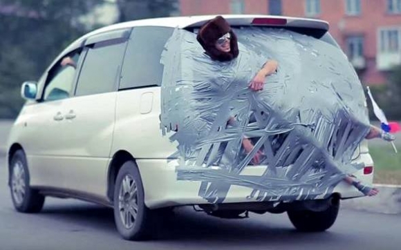 Amikor egy részeg havert kell hazafuvarozni,