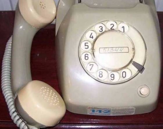 Ismerős letiltása a 80-as években