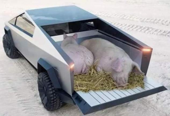 Az új Tesla pick-up, 1 hónap után Borsodban