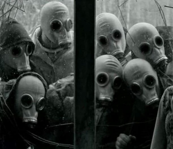 A látvány, amikor a kocsma ablakán félrehúzod a függönyt...