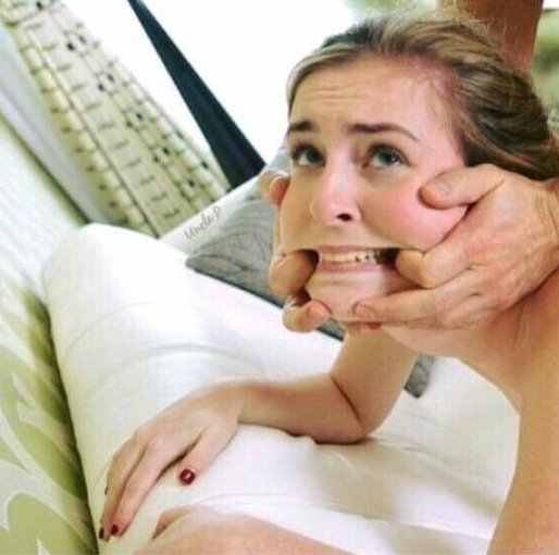 Mikor a fogorvos megnézi, hogy nő-e már a bölcsességfogad