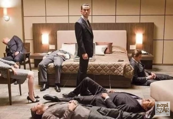 Amikor egy magyar ember, külföldiekkel pálinkázik