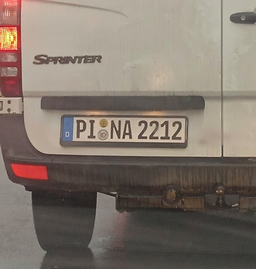 Hamburgban fotózták nekünk a nap rendszámát