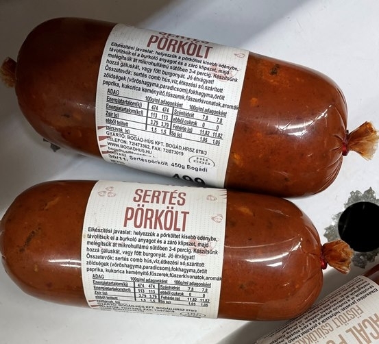 Jó napot! Egy rúd sertéspörit kérnék