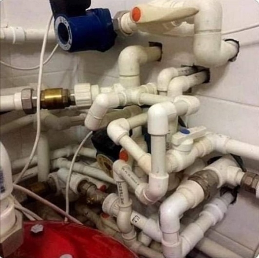 Amikor a vízvezeték szerelőd online kurzuson tanult