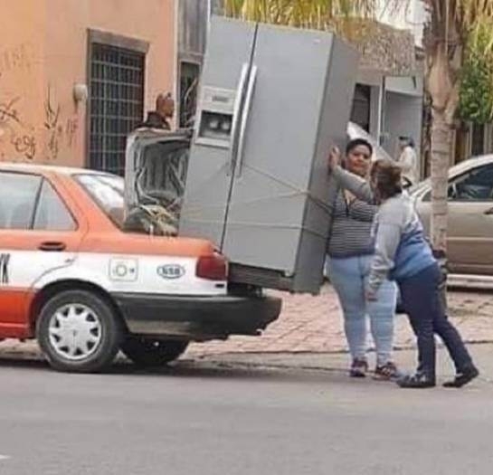 Vajon hány méter után esett le?