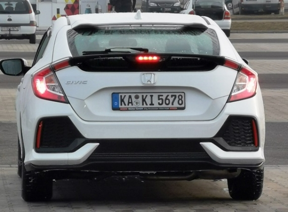 Befutott a nap rendszáma