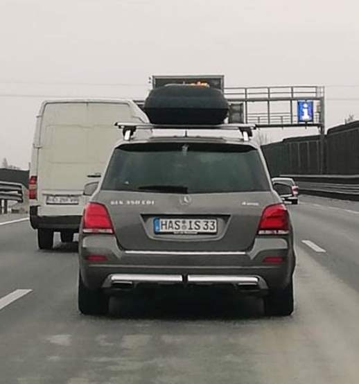 Egy érdekes rendszám az M0-ás autóúton