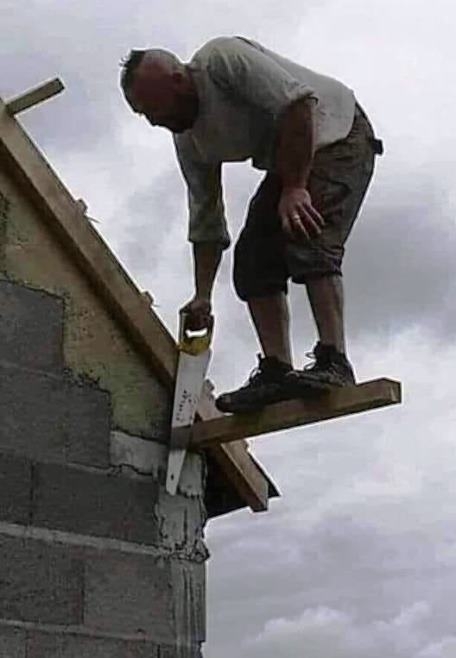 Attól tartok, hogy Józsi ma kicsit hamarabb fejezi be a melót