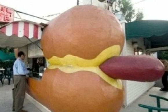 Bátor marketing megoldás a hot dog standon