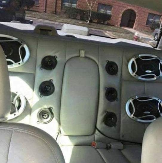 Amikor előbb lesz bicskád, mint eszed